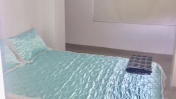 3 bedrooms, blackout curtains, free WiFi, bed sheets