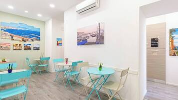 Petit déjeuner buffet compris tous les jours