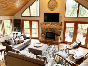 Smart TV, chimenea, videojuegos y Netflix 