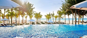 Royal hideaway playacar
