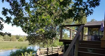 2.300 mÂČ groĂes Haus am Bluff mit Blick auf Hat Creek