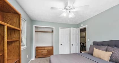 Stay Cozy! Rockford Condo Near Downtown & Dining