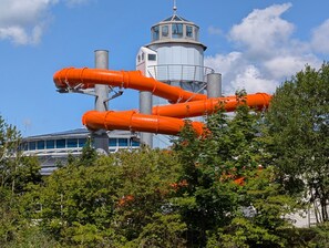 Unclassified image, 4 of 42, button - Amber in a thatched-roof house Peace and quiet with great lake views - Amber in a thatched-roof house (Sellin)
