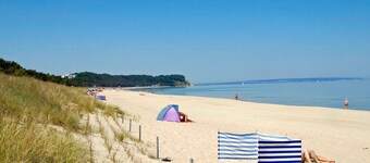Amber in a thatched-roof house Tranquillity, fantastic lake view - Amber in a thatched-roof house