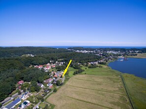 Unclassified image, 5 of 42, button - Amber in a thatched-roof house Peace and quiet with great lake views - Amber in a thatched-roof house (Sellin)