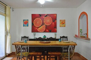 Dining - Puerto Vallarta Full House for until 16 people at 5 blocks from beach. (Palmar de Aramara)