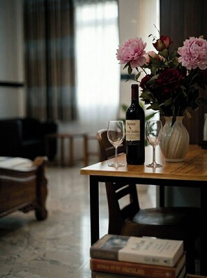 Deluxe Double Room, 1 King Bed, Balcony | Premium bedding, memory foam beds, minibar, desk - CT Morning Hotel (Can Tho)