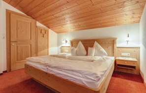 3 Schlafzimmer, Reisekinderbett, kostenloses WLAN