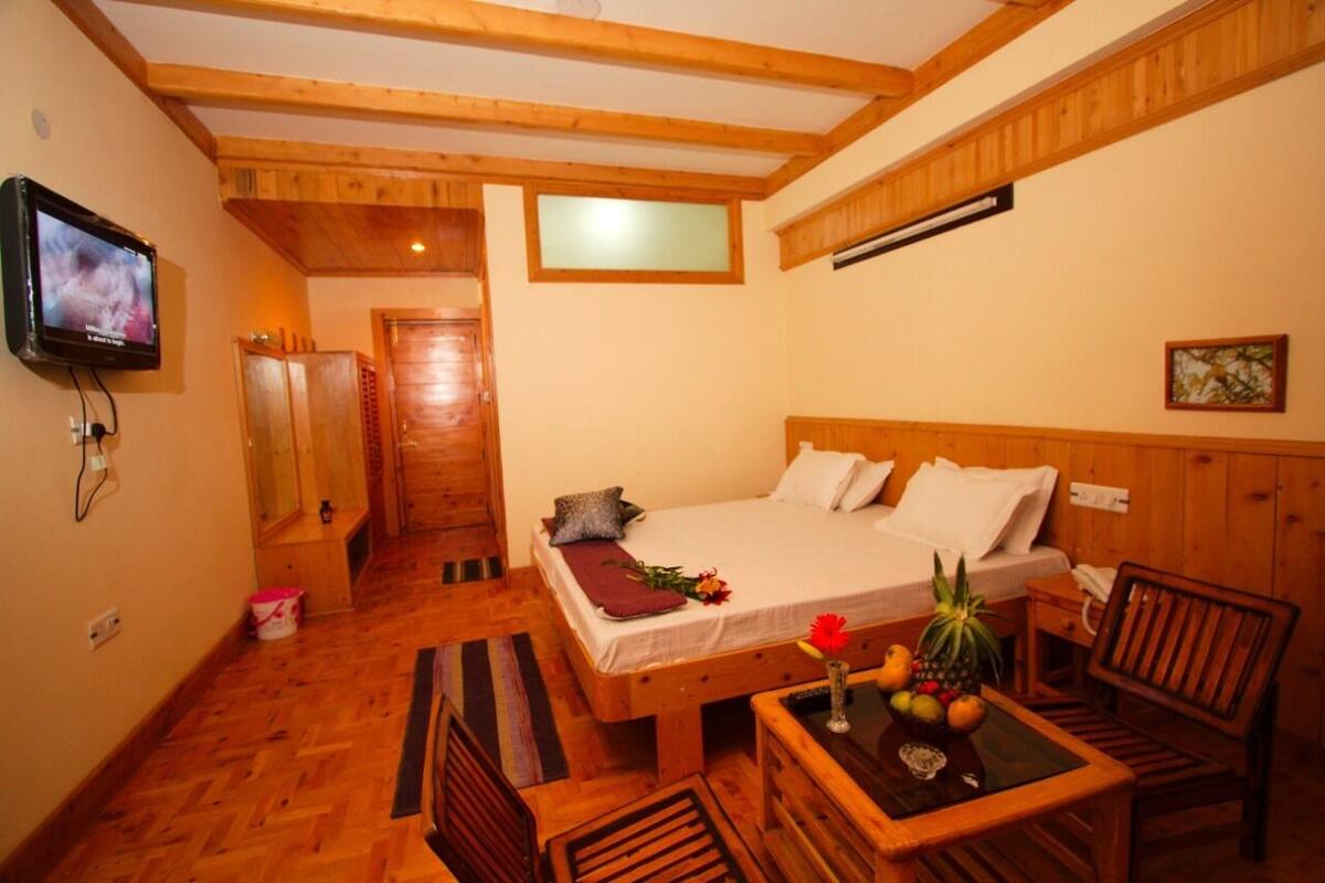 Superior Room | 1 bedroom, bed sheets