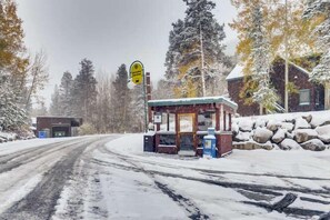 Exterior - Kick back in our Keystone getaway! Near Slopes (Keystone)