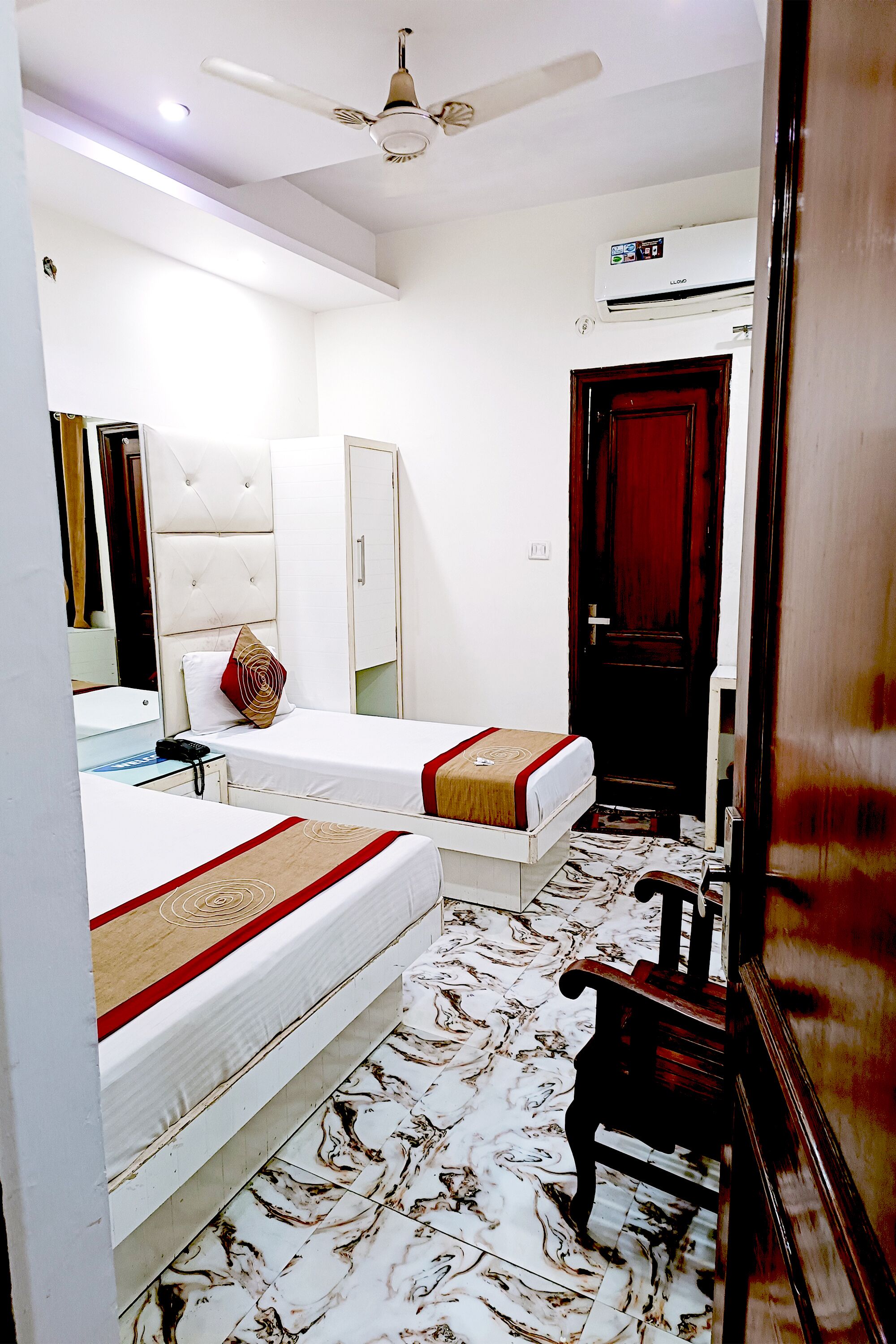 Foto - Hotel Crystal Deluxe at New Delhi Railway Station