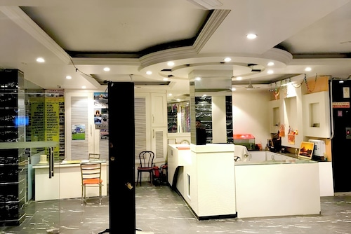 Hotel Crystal Deluxe at New Delhi Railway Station