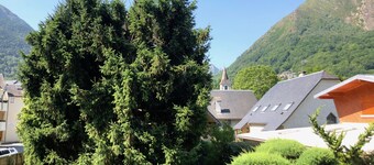 Apartment 100 m2, 4 bedrooms at 400m cable car / 500m town center, WIFI