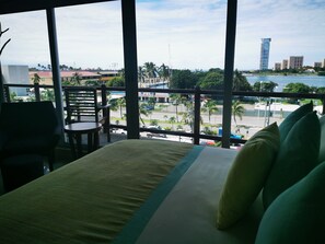 2 makuuhuonetta, silitysrauta/-lauta, Wi-Fi, vuodevaatteet