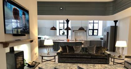 Unique 9 bedroom Church, Historic Market Town.