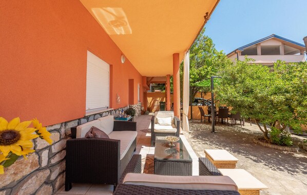 Terrace/patio - Beach front home in Vrsi with WiFi (Vrsi)