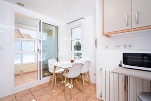Dining - Modern and nice apartment in Javea, on the Costa Blanca, Spain  with communal pool for 6 persons (Javea)