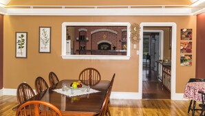 Dining - Fox Point Inn (Fox River)