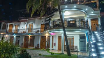 Front of property - evening/night