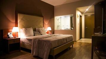 Chambre Double Standard | 1 chambre, minibar, coffres-forts dans les chambres, rideaux occultants