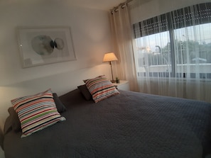 2 bedrooms, iron/ironing board, free WiFi, bed sheets - Private Central Studio with Balcony/ 5* (Madaba)
