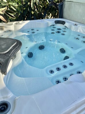 屋外スパ浴槽