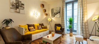 Le Contemporain, Hyper-center, 80m², 8 pers.