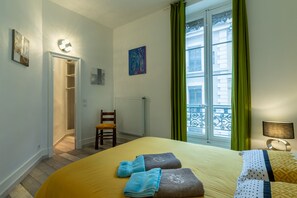 2 slaapkamers, een strijkplank/strijkijzer, wifi, beddengoed