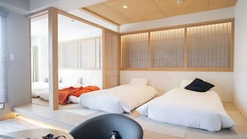 Signature Family Suite (Non-smoking) | 1 bedroom, in-room safe, desk, laptop workspace