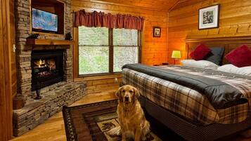 2 bedrooms, iron/ironing board, travel crib, free WiFi