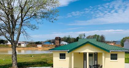 Vacationers' Delight at Conley Bottom