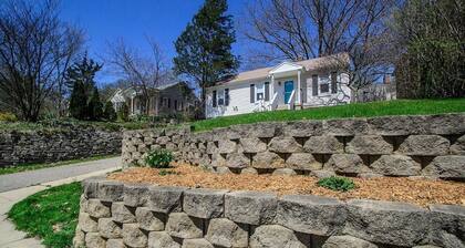 Maison Blanche sur une colline
