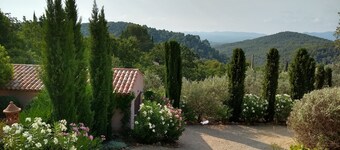  La maisonnette provençale avec piscine privée 12 mètres, jardin privé