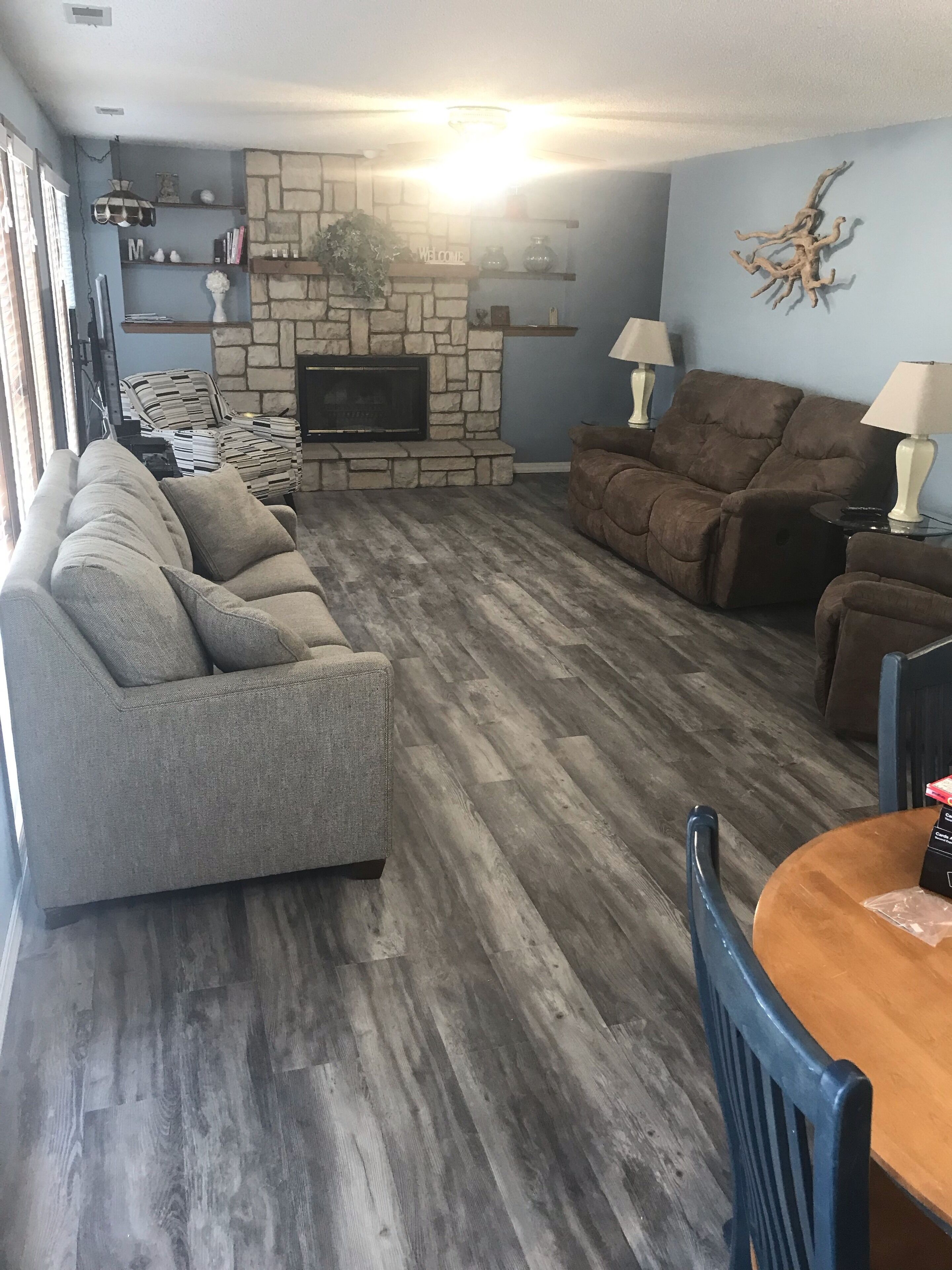 Beautiful lake house in Sunrise Beach Missouri