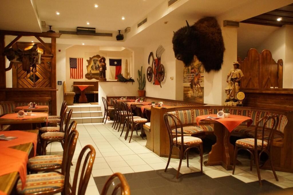 2 restaurants, breakfast, lunch, dinner served; local cuisine