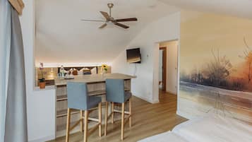 Basic Quadruple Room | Desk, blackout drapes, iron/ironing board, cribs/infant beds
