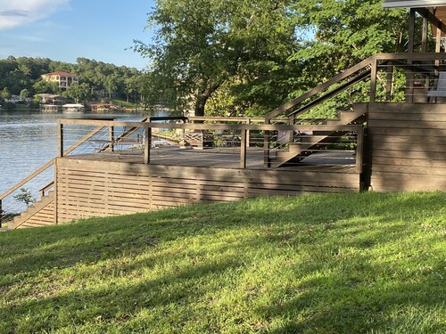 Luxury Lake Cottage, perfect location by land & water on amazing property.