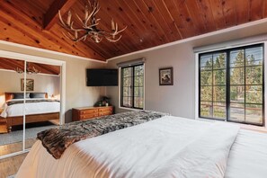 Bügeleisen/Bügelbrett, Reisekinderbett, WLAN, Bettwäsche