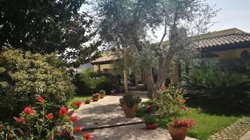 Enceinte de lâhĂ©bergement