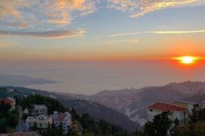 الإطلالة من المنشأة