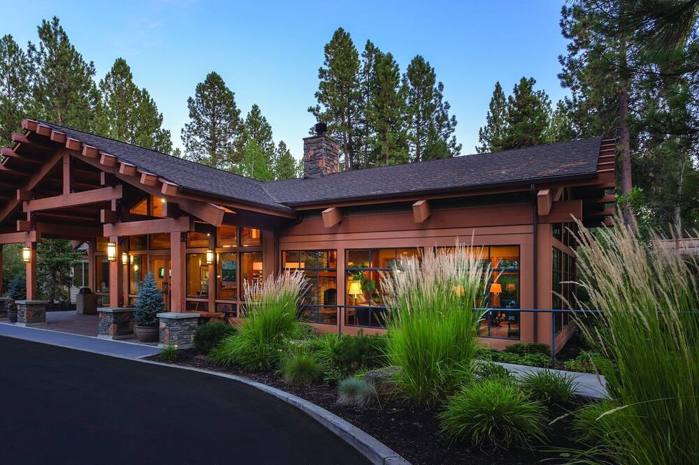 Mt. Bachelor - Oregon's most celebrated ski resort !