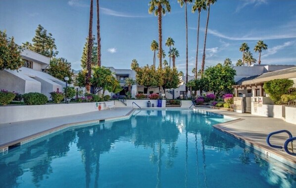 Outdoor pool, a heated pool - Convenient South Palm Springs location! (Palm Springs)