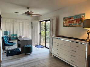 Interior - Convenient South Palm Springs location! (Palm Springs)