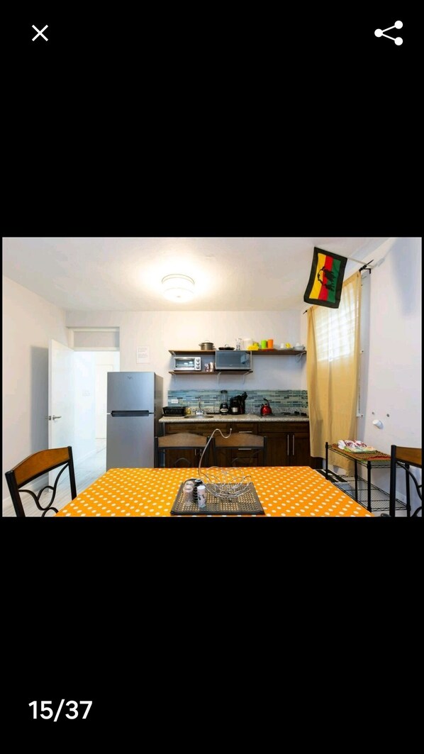 Dining - Comfort home in the city (New Kingston)