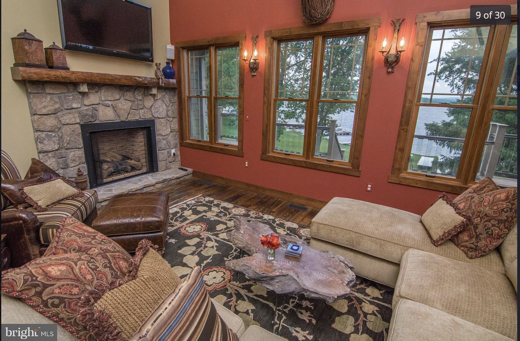 5 Star GORGEOUS Deep Creek Lake Home on Lake