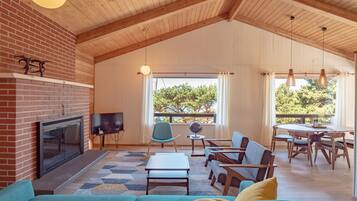 Smart TV, fireplace, DVD player, video library
