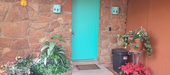 Sedona Spirit in the Heart of Uptown