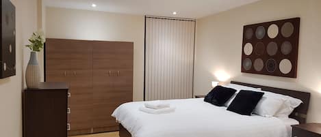 1 bedroom, iron/ironing board, WiFi, bed sheets