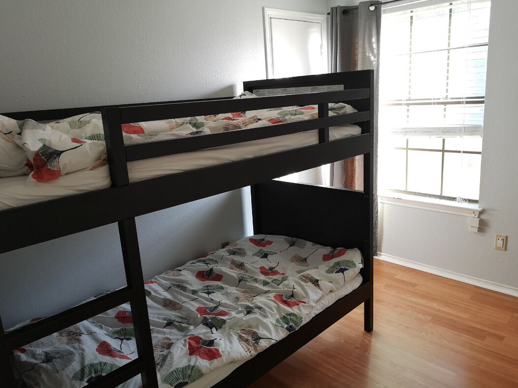 Cozy North Austin / Cedar Park House (3 Bedrooms)