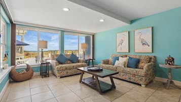 Chaumière présidentielle | Aire de séjour | Téléviseur à écran plat de 40 po avec télévision par câble